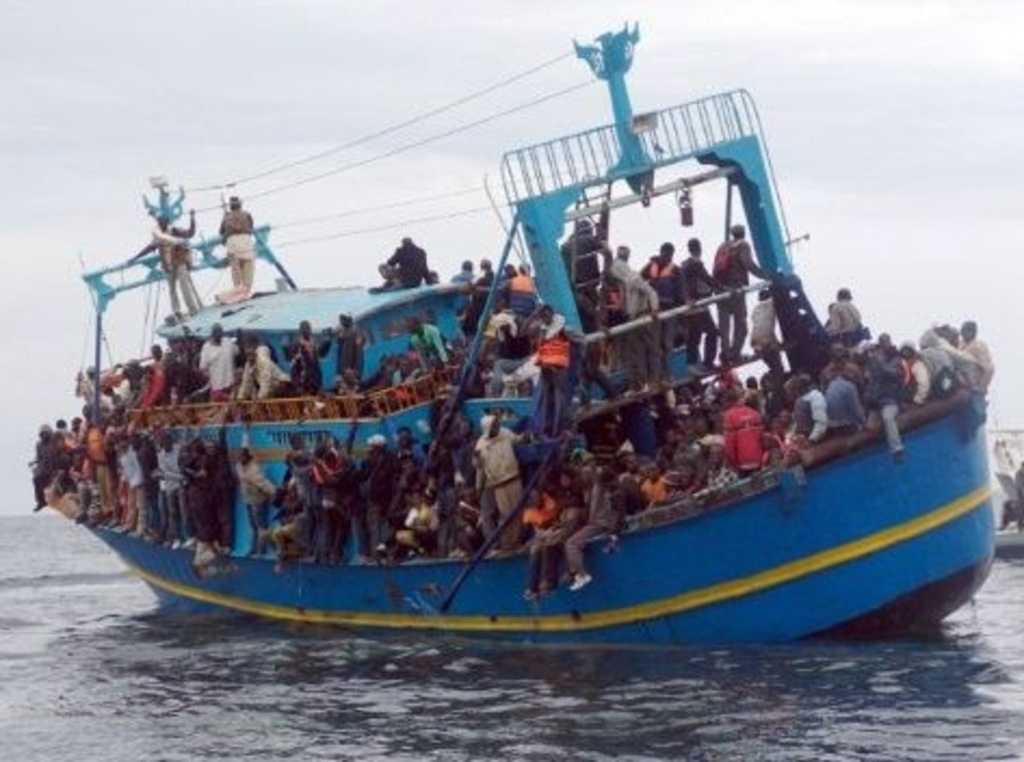 Ancora strage di migranti: 100 morti in 48 ore nel Mediterraneo. Turchia aprirà 6 centri accoglienza