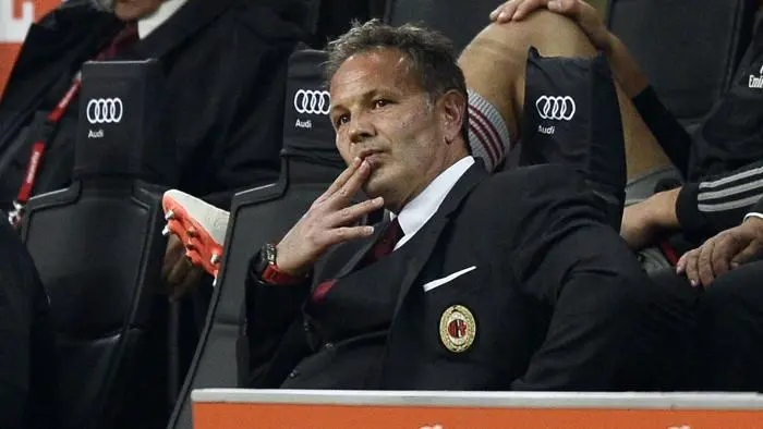 Mihajlovic: 'Colpa è di tutti, mia per primo', dopo 0-4 col Napoli. Il tecnico sulla graticola