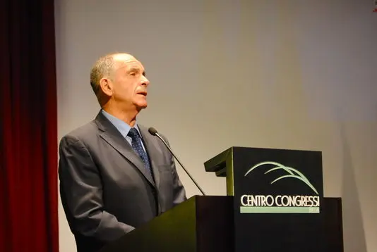 Rollandin richiama al dialogo al Congrès dell'Union Valdotaine