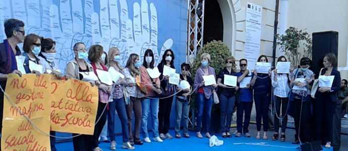 I docenti calabresi solidarizzano con i medici in agitazione