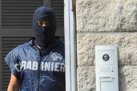 Camorra: blitz contro i Casalesi, 4 arresti. C'è anche la sorella del boss Michele Zagaria