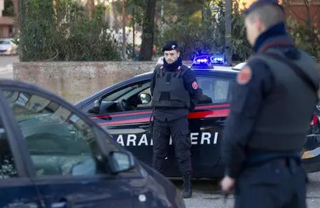 Traffico di droga con 'lezioni spaccio' ai minori sulle spiagge del Cilento, 25 arresti