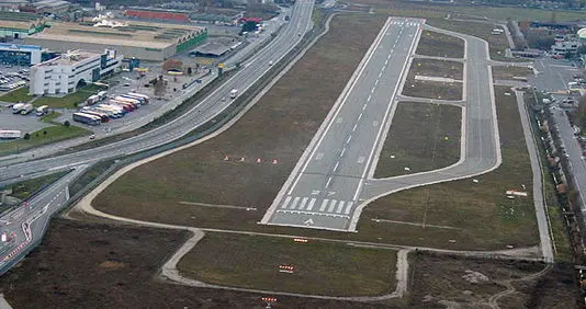 Aeroporto, la regione si oppone alla richiesta di risarcimento da parte di Avda