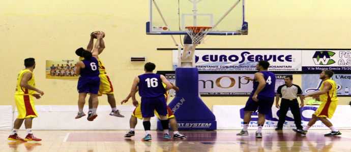 Basket Serie B: Esordio Amaro per la Mastria Vending Cz, sconfitta in casa da Euro Basket Roma, Foto