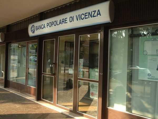 Perquisizioni della gdf alla Banca popolare di Vicenza, indagato il direttore