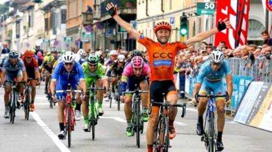 Coppa Agostoni, vince il 44enne Rebellin: battuto in volata Nibali dopo 50 km di fuga