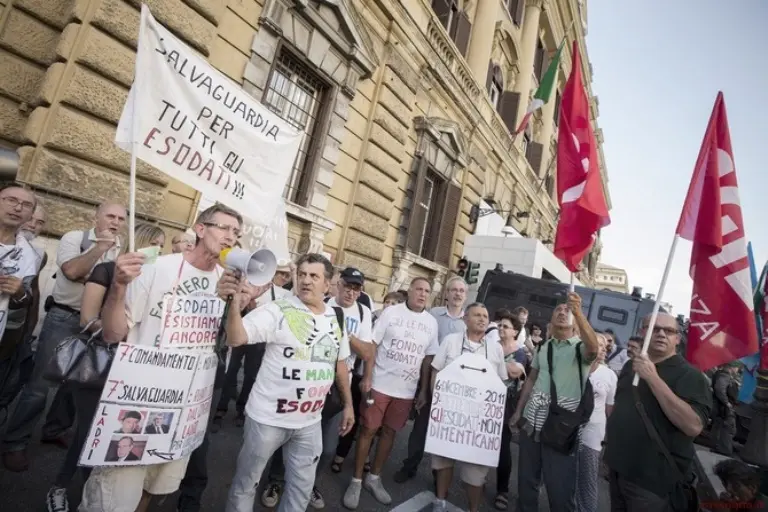 Caso Esodati, sindacati in piazza. Salvini: "Fornero legge infame"