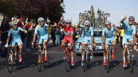 Vuelta, Fabio Aru re di Spagna. Ultima tappa a Degenkolb