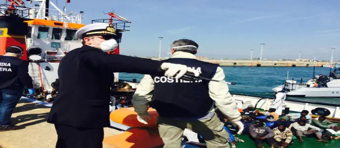 Migranti: sbarcati in 254 a Corigliano Calabro