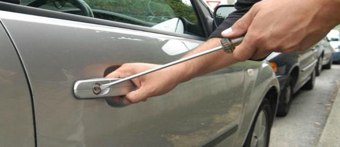 Estorsioni: "Cavallo di ritorno", arresto e denuncia a Catanzaro