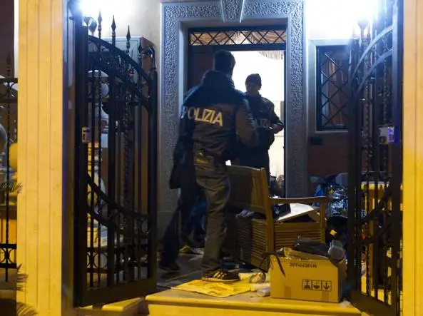 Tenta estorsione in un pub, arrestato componente del clan dei Casamonica