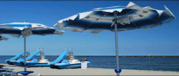 Riccione, rissa tra spacciatori: accoltellati tre giovani