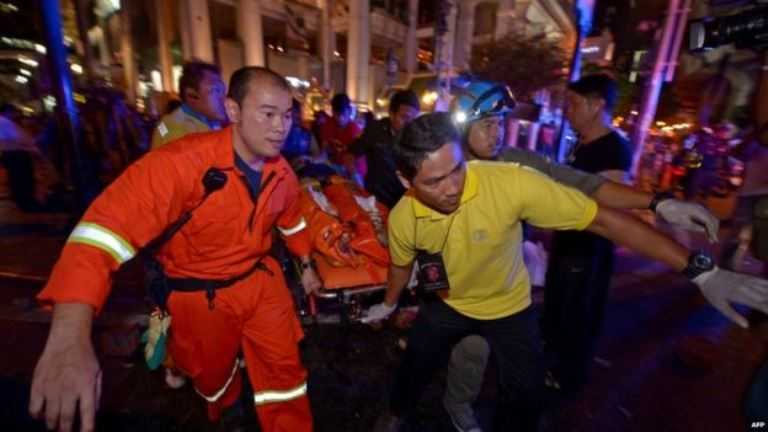Thailandia: bomba esplode in centro a Bangkok, almeno 27 morti