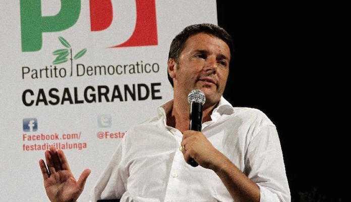 Renzi alla festa dell'Unità, sul Senato: "La riforma naturalmente andrà avanti"