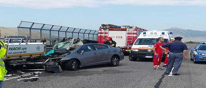 Pescara, incidente su A25, si aggrava il bilancio: tre morti