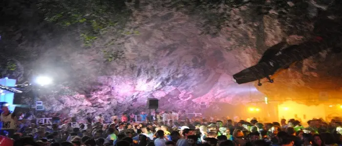 Marina di Camerota: 27enne muore in discoteca colpito da frammenti rocciosi