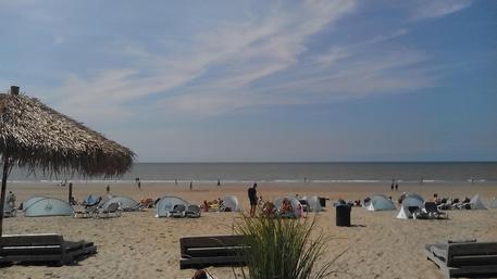 Brindisi, quattro ragazze in coma etilico dopo notte in spiaggia