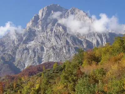 Tragedia sul Gran Sasso, escursionista muore travolta da un torrente