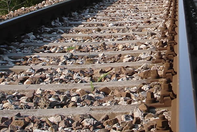 Novara, writer travolto da un treno alla stazione di Arona