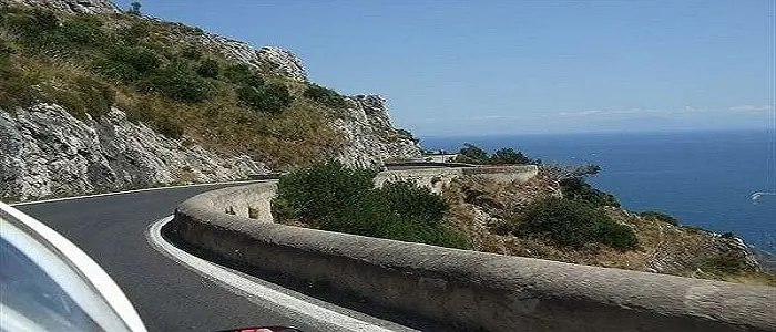 Tragedia in Costiera amalfitana: uomo di 67 anni si toglie la vita