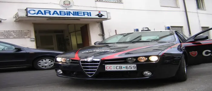 Vibo Valentia, aggredisce e scippa borsa a ragazza incinta: arrestato