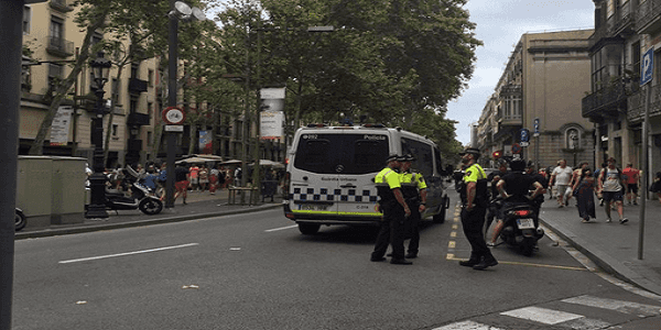 Barcellona, spari sulla Rambla: feriti due uomini