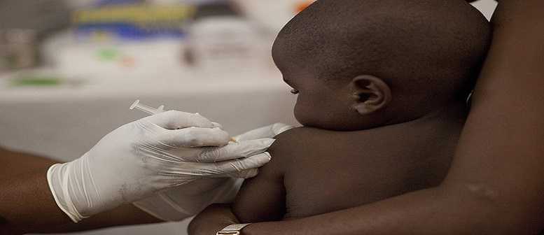 L'Ema autorizza il primo vaccino contro la malaria