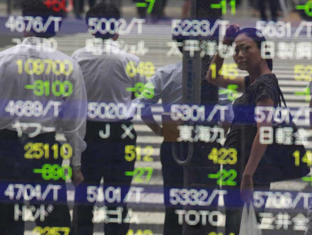 Borse europee partono in calo dopo crolli in Asia. Shanghai perde l' 8,5%, timori su economia cinese