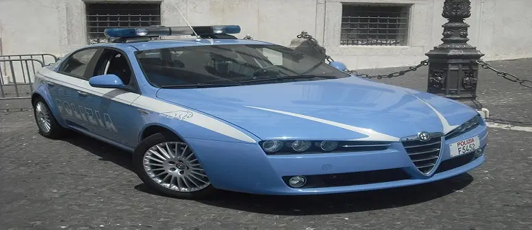 Roma, arrestato mentre spaccia droga in Questura