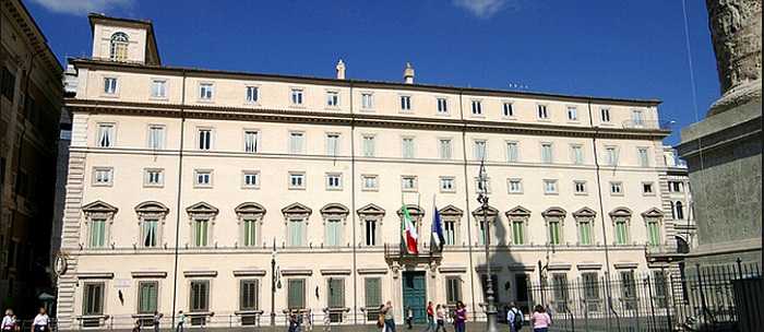 Whirpool: siglato a Palazzo Chigi l'accordo con governo e sindacati