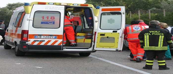 Torino, grave incidente: travolti due passanti. Un morto. Conducente positivo all'alcool test