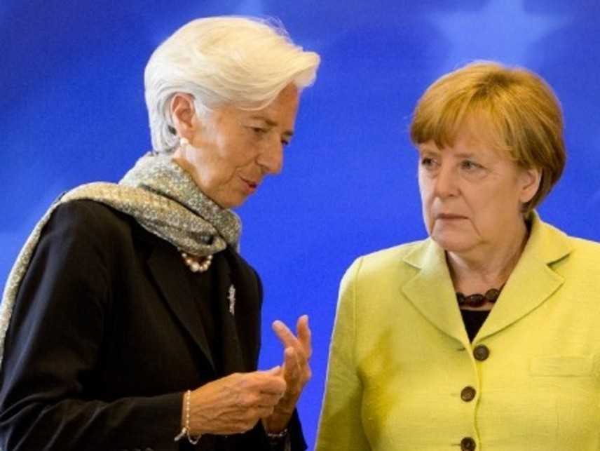 Grecia, Merkel: "Irresponsabile non dare altra chance". Ma Fmi avverte: tagliare il debito di Atene