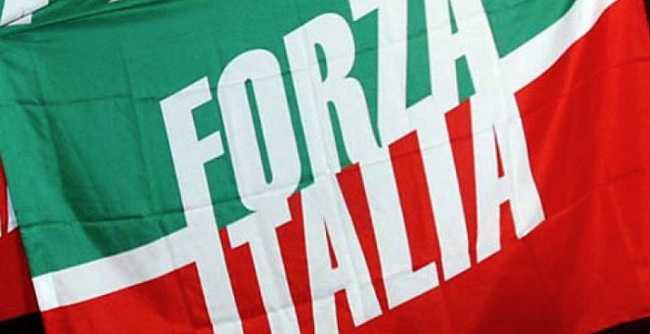 Berlusconi: "Non voglio rottamare Forza Italia, solo un folle lo penserebbe"