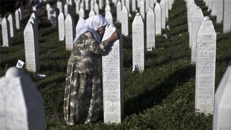 Genocidio di Srebrenica, in migliaia alla commemorazione del 20esimo anniversario