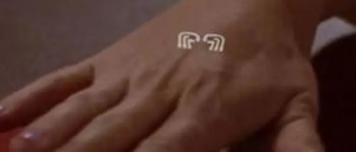 Un tatoo che si illumina se si beve troppo per guidare, invenzione di due studenti