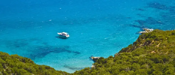 Cagliari: bimba muore colpita dall'elica di una barca