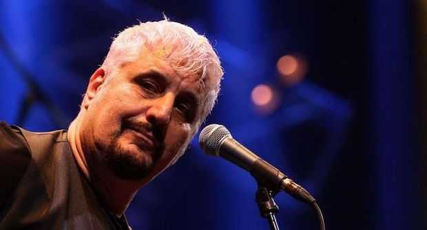 Un uomo in blues: concerto tributo per i fan di Pino Daniele a Napoli