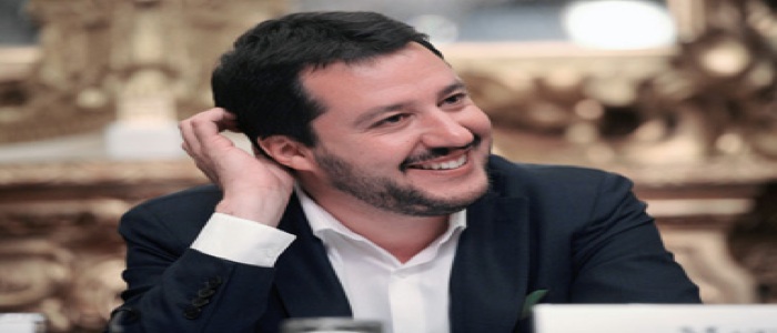 Salvini, referendum Grecia: "No all'Unione Sovietica Europea della disoccupazione. Ruspa per Renzi"