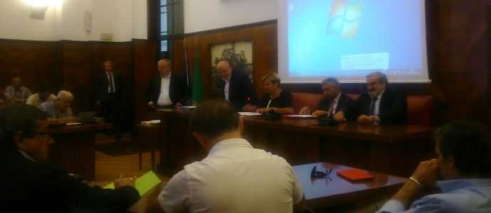 Sottoscritto a Roma l'accordo per la produzione di auto a Gioia Tauro
