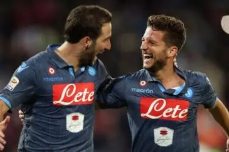 Calciomercato Napoli, Giuntoli: "Higuain richiesto in A, ma resta al Napoli"