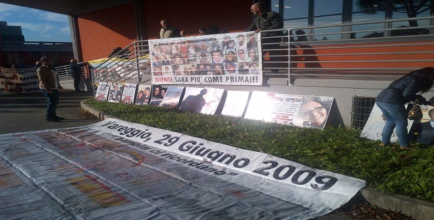 Viareggio, corteo e lutto nel 6/o anniversario della strage