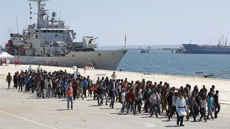 Immigrazione, l'Unione Europea pronta alle misure contro scafisti e trafficanti