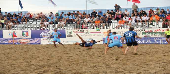 Beach soccer: a San Benedetto del Tronto una seconda giornata imprevedibile