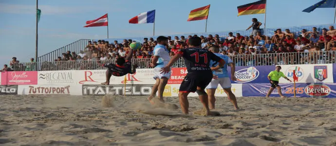 Beach Soccer: Prime acrobazie a San Benedetto del Tronto