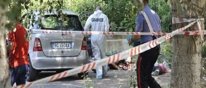 Roma: un uomo e una donna trovati morti in un parcheggio