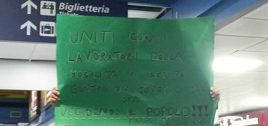 All'aeroporto di Lamezia Terme monta la protesta dei percettori di mobilità in deroga calabresi