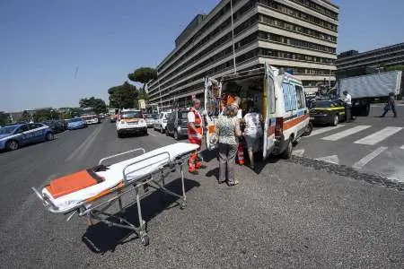 Roma: incidente metro B, 21 feriti. L'assessore Improta: "E' stato un errore umano"