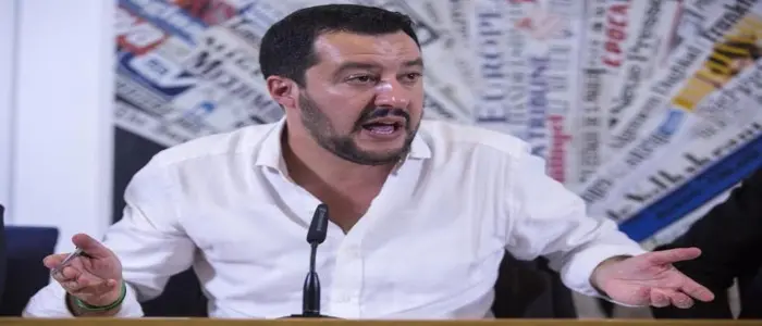 Matteo Salvini: "Quando torneremo al Governo raderemo al suolo tutti questi maledetti campi rom"