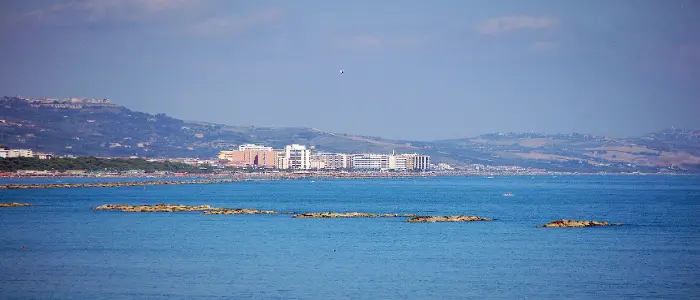 Stella Maris. I montesilvanesi hanno scelto: colonia o sede dell'Accademia di Belle Arti
