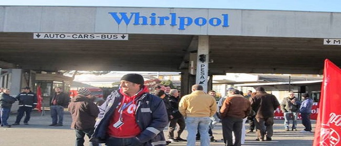 Whirlpool, gli esuberi salgono a 2.060, si va verso lo sciopero generale